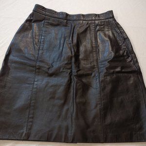 TERRA BLACK GENUINE LEATHER MINI SKIRT WOMAN'S SIZE SMALL